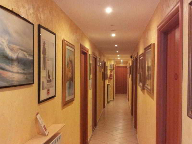 Hotel Arco Romana Milán Exterior foto